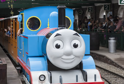 thomas the tank engine drayton manor